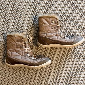 Columbia Winter Boots